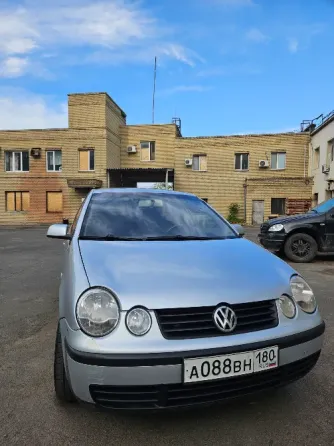 Продам VW Polo 4 хэтчбек, 2003 год, автомат Донецк