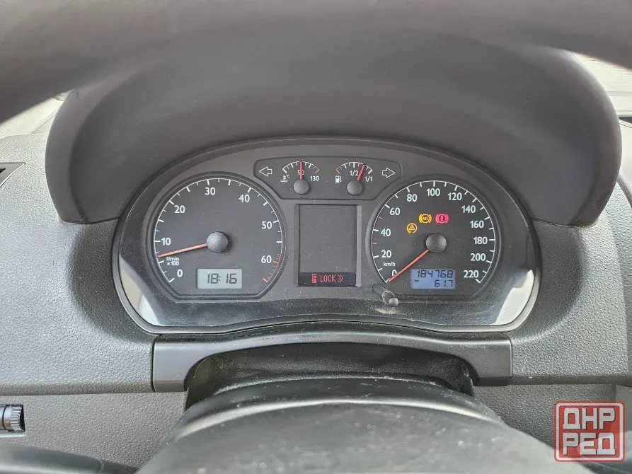 Продам VW Polo 4 хэтчбек, 2003 год, автомат Донецк - изображение 6