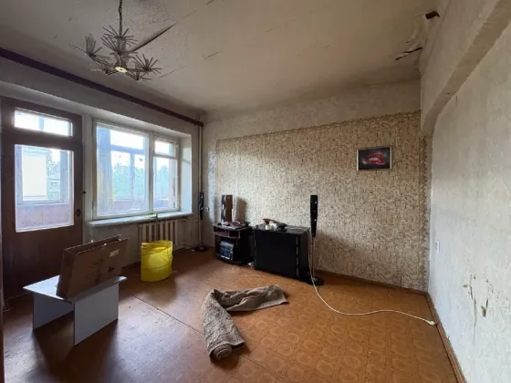Срочно! Продам 3х комн. "сталинку" в Центре Донецк