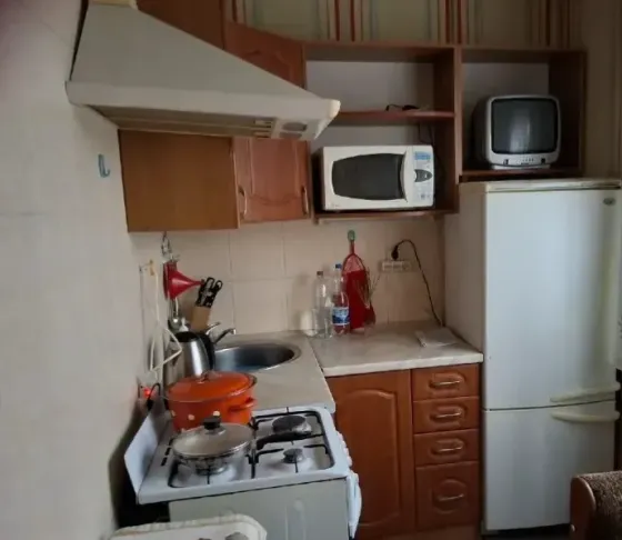 Сдам 1-комнатную квартиру в Центре Гвардейки Макеевка