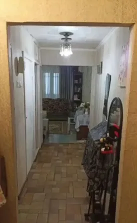 Продаётся однокомнатная квартира на пр. Ильича д. 32. Цена 3 900 000(торг уместен) Донецк