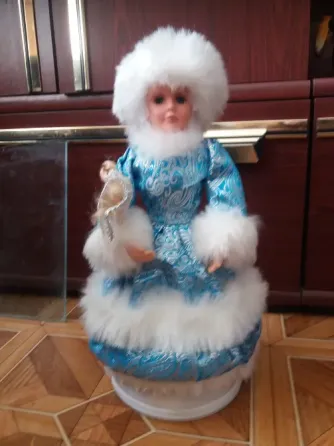 Продам куклу Снегурочку шкатулку Донецк