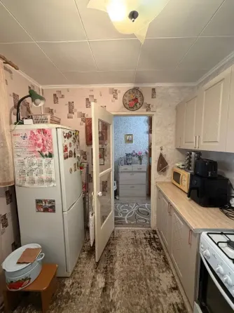 Продам 1 к. крупногабаритную квартиру, галлерейку, Донецк, Калининский, ул. Разенкова. Донецк