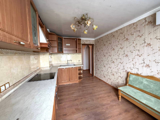 Продажа 3х-комнатной квартиры в центральном районе Мариуполь