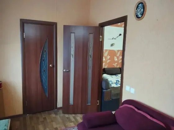 Продается 2-ком. квартира в центре г. Торез Торез