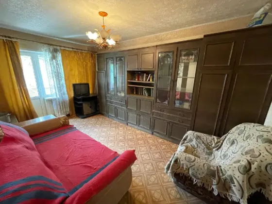 Продам 3-х комн. квартиру на ул Куйбышева. Район Топаза Донецк