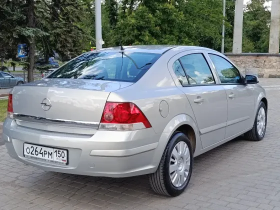 Opel Astra 1.6 2008 Мариуполь