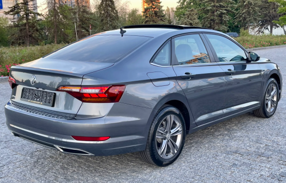 Volkswagen Jetta mk7 2019 R-Line Состояние Идеал безопасность вся на месте Донецк