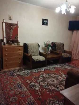 продам 1 к.кв. пролетарский р. щетинина 2.7 торг. Донецк