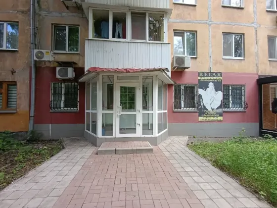 Сдаётся в аренду помещение в р-не Калининского рынка Донецк