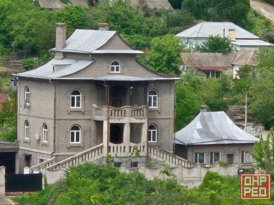 Просторный 3х-этажный дом у моря ул. Суворова Мариуполь - изображение 1