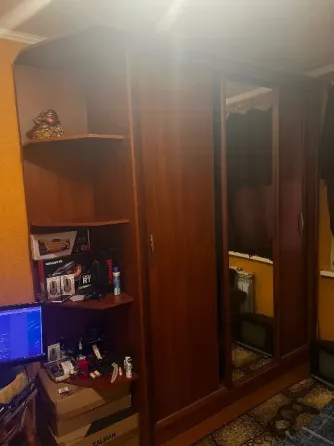 Отдам бесплатно шкаф-купе Макеевка