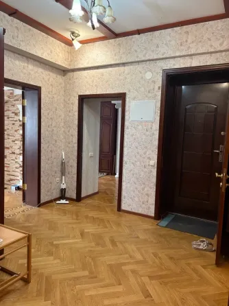 Продам 3 комн. "сталинку" с ремонтом к-р Шевченко Донецк