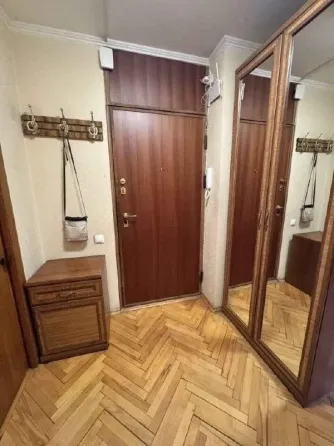 Сдам отличную двухкомнатную квартиру район Приморский Мариуполь