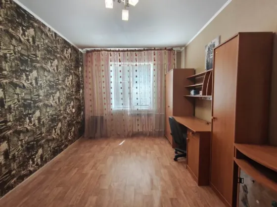 Продаётся 3-х комн.квартира 57,7 кв.м. Мариуполь