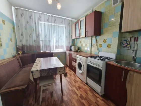 Продаётся 3-х комн.квартира 57,7 кв.м. Мариуполь