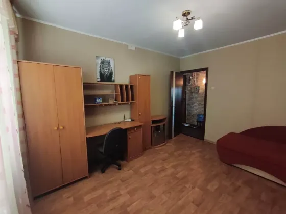 Продаётся 3-х комн.квартира 57,7 кв.м. Мариуполь