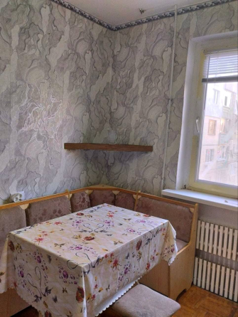 аренда от хозяина. 3-х комн Луганск, Артёмовский район. Квартал мирный. Луганск