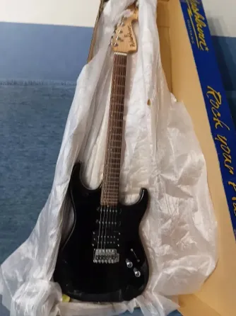 Электрогитара Washburn X series + комбоусилитель+2 шнура Енакиево
