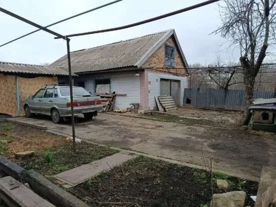 Дом в Амвросиевском районе, посёлок Металлист Амвросиевка