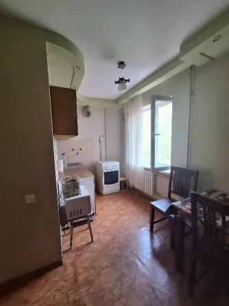 Продам 1-ю квартиру в м-не Калининский Макеевка