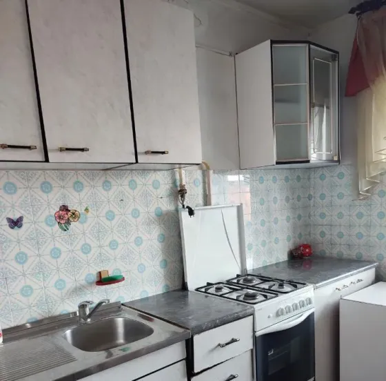 Срочная сдача трехкомнатной квартиры по адресу Киевский район Донецк