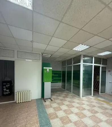 Продается коммерческое помещение под банк Донецк