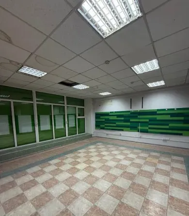 Продается коммерческое помещение под банк Донецк