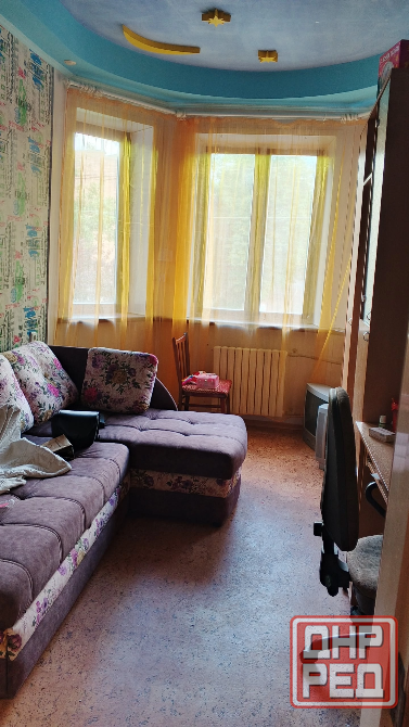 Продажа 2 к. квартиры 2/2(сталинка) г. Харцызск(центр) ул. Лазо, с хорошим ремонтом,мебелью Харцызск - изображение 2