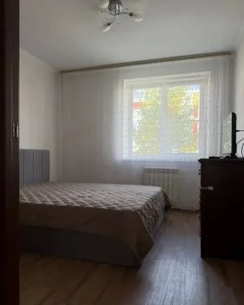 Сдаю двухкомнатную квартиру 49 м² этаж 4/9. город Донецк, Куйбышевский район ориентир Азотный Донецк