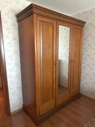 Продам Шкаф и стенку Донецк