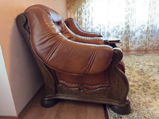 Продам два кресла и стол Донецк