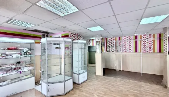 Сдам 107 кв.м. ул. Горная 2. Ж_Д рынок. Собственник Донецк