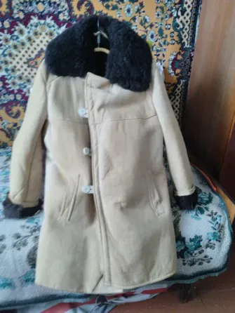 Продам тулуп овчинный Шахтерск