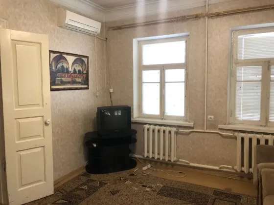 Сдам в аренду дом 65 м² в Куйбышевском р-не, Бакины Газ. Службы в доме. Донецк