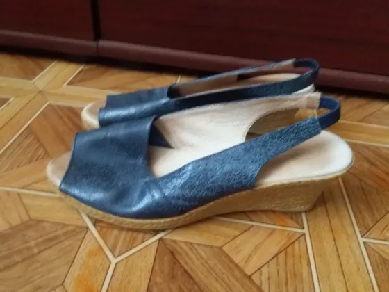 Продам классные босоножки кожа р. 39 24,5 см Донецк
