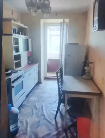 1к.кв, б. Школьный, Донбасс Арена, 4/14.Квартира требует ремонта. Донецк
