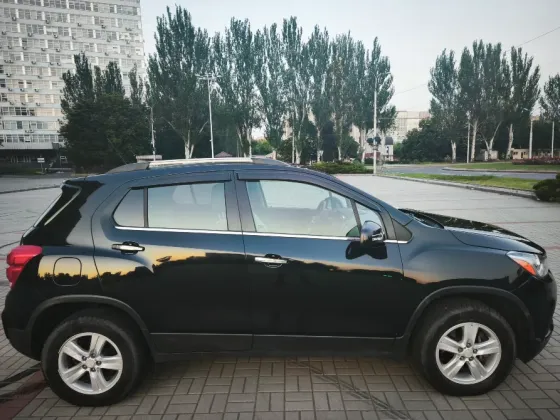 Chevrolet Trax. Автомат. Пробег 103т.км. Полный привод. Высокий клиренс. Авто на меня оформлен в Гаи Донецк