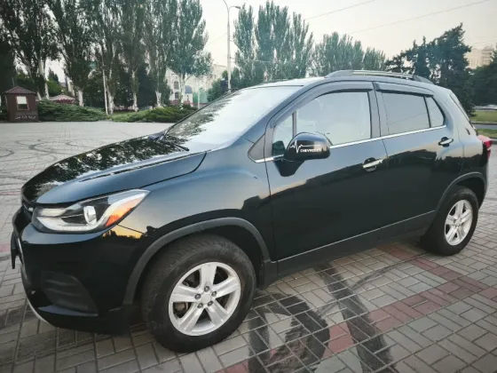 Chevrolet Trax. Автомат. Пробег 103т.км. Полный привод. Высокий клиренс. Авто на меня оформлен в Гаи Донецк