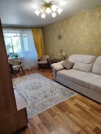 Сдам 3 комнатную квартиру на длительный срок Мариуполь