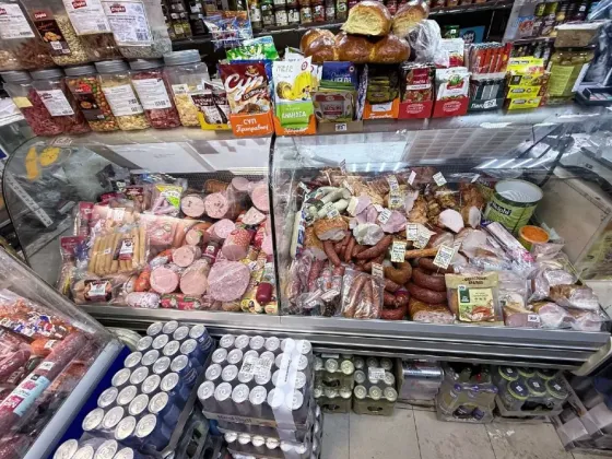 Продам холодную витрину Донецк