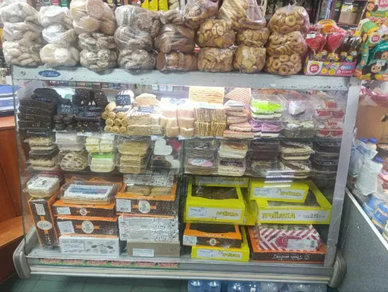 Продам кондитерскую витрину б/у Донецк