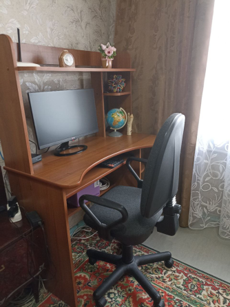 Компьютерный стол и стул Донецк