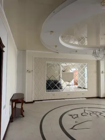 Трехкомнатная квартира,128м2,Ворошиловский р-н.Цена 22млн Донецк