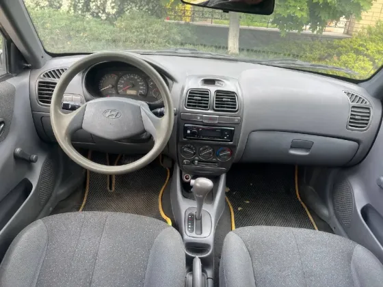 продается hyundai accent тагаз 2008 ат Донецк
