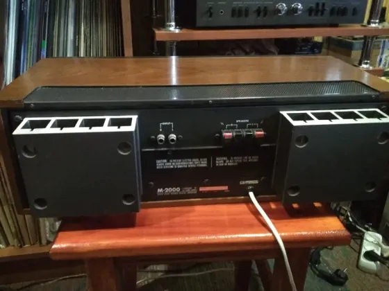 Luxman M-2000 Усилитель мощности Дебальцево