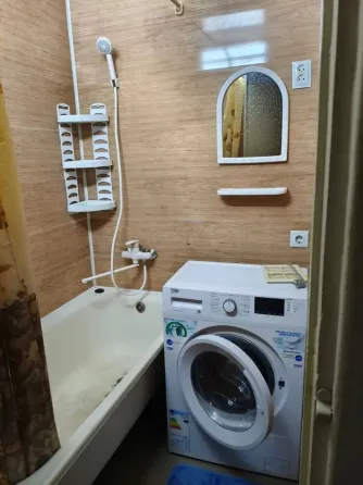 Сдам 1 комнатную квартиру ориентир площадь Кирова Мариуполь