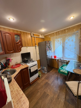 Продам 3 комнатную квартиру в Мариуполе Мариуполь