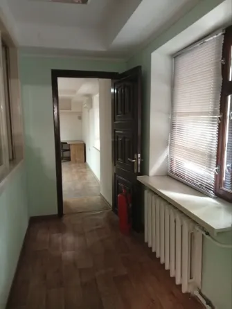 Продам офисное помещение 170 мкв. Набережная. Донецк
