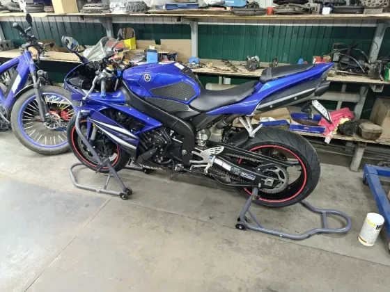 Продам мот Yamaha R1 Донецк
